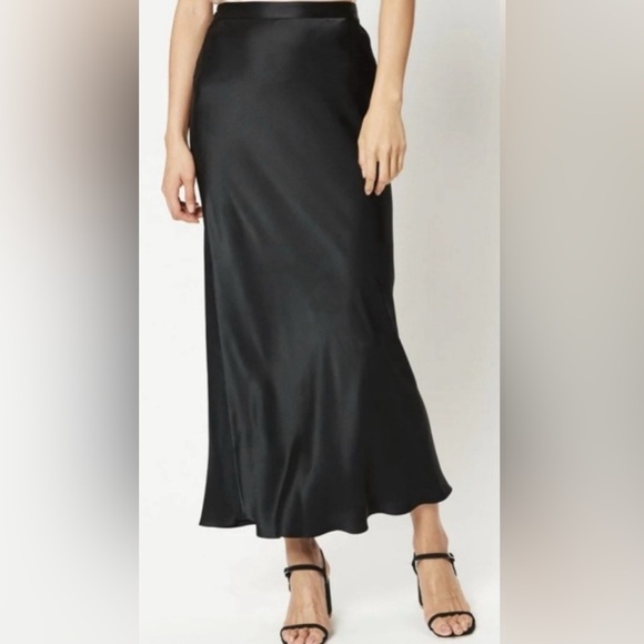 Charlie Holiday Chelsea  Skirt. NWT - Picture 1 of 4